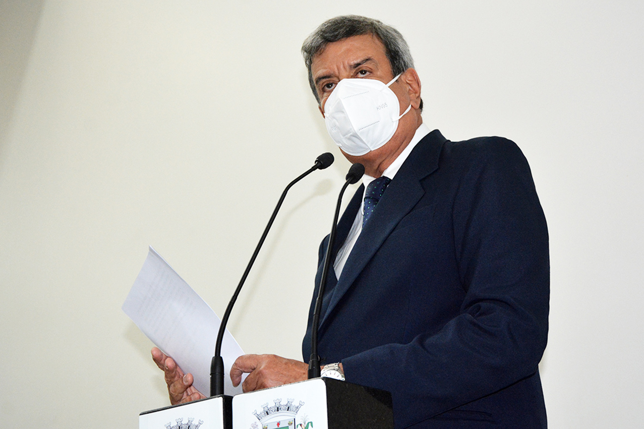 Colbert anuncia indicação de Gerusa Sampaio, José Carneiro e Eli Ribeiro para assumir secretarias