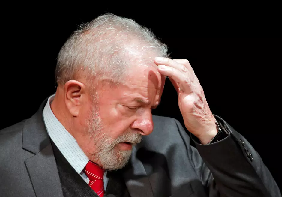 Em novas mensagens da Lava Jato entregues ao STF, procuradora diz que Lula precisava ser atingindo na cabeça