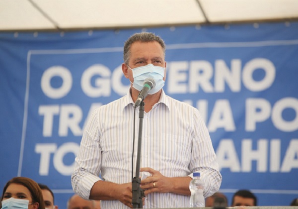 Rui diz que toque de recolher é apenas um alerta e que não descarta lockdown
