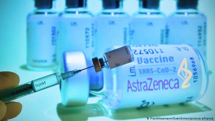 Após morte de uma pessoa, Áustria suspende vacinação com um lote do imunizante da AstraZeneca
