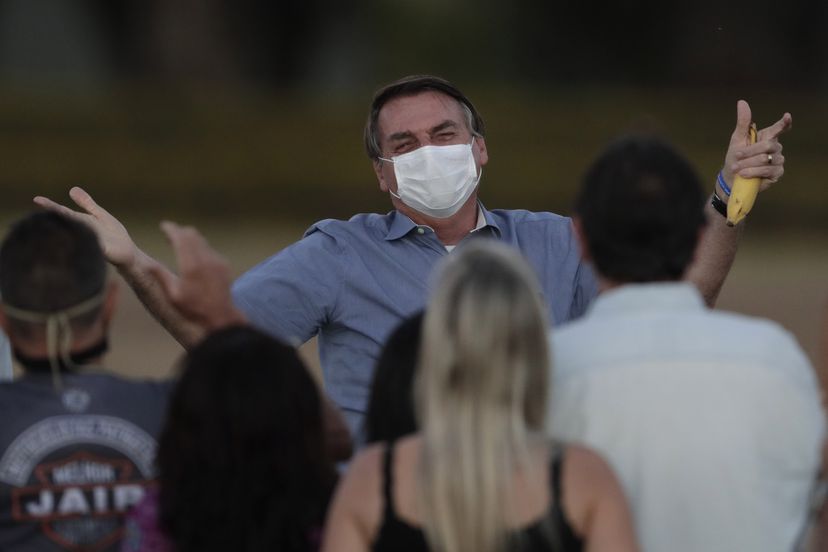Bolsonaro é acusado de crimes contra a humanidade, no Parlamento Europeu