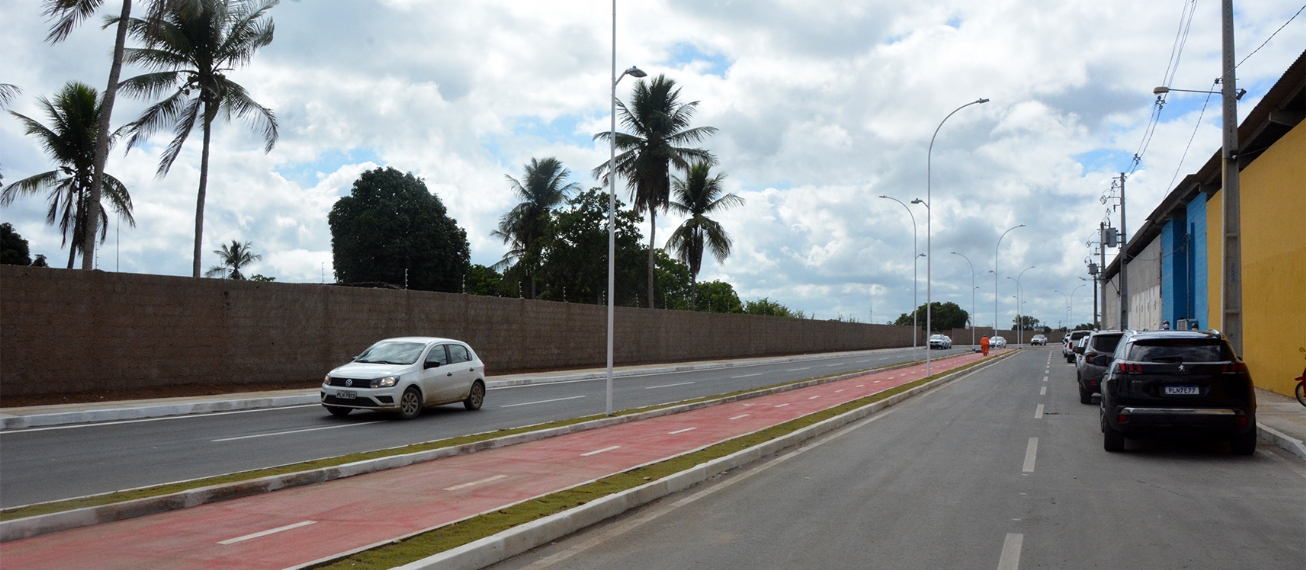 Avenida Josias Ribeiro é entregue oficialmente por Colbert Filho