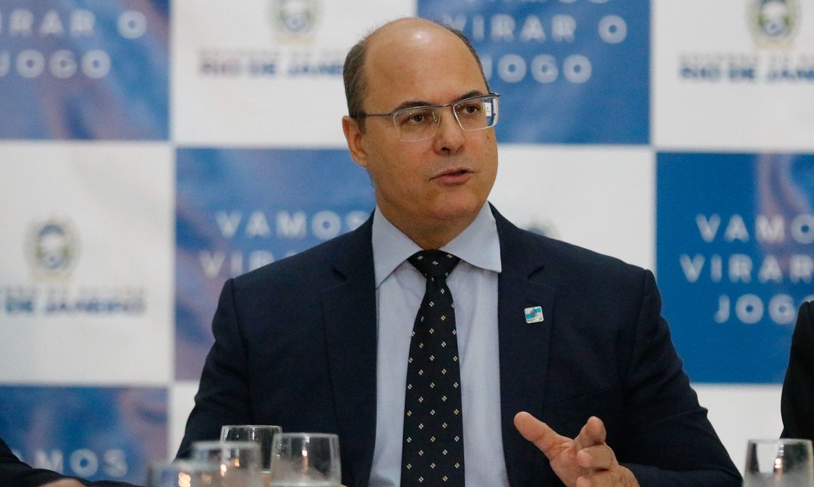 Começa julgamento do pedido de Impeachment de Wilson Witzel; governador afastado é acusado de desviar recursos da saúde