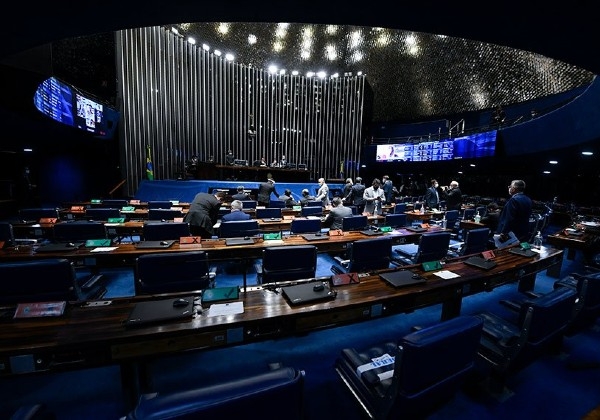 CPI da Covid: Senadores veem erros do governo; governistas reclamam de indução
