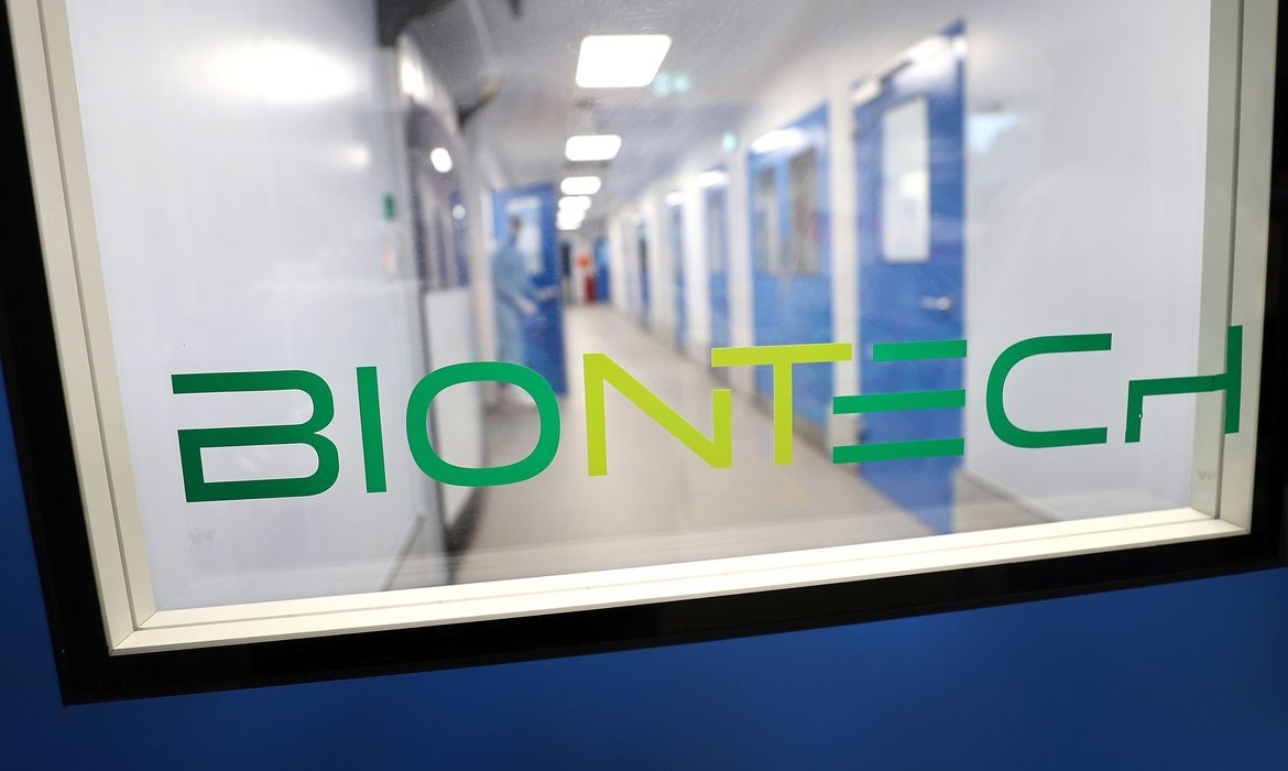 Presidente da BioNTech diz que vacina é de 70% a 75% eficaz contra variante da Índia