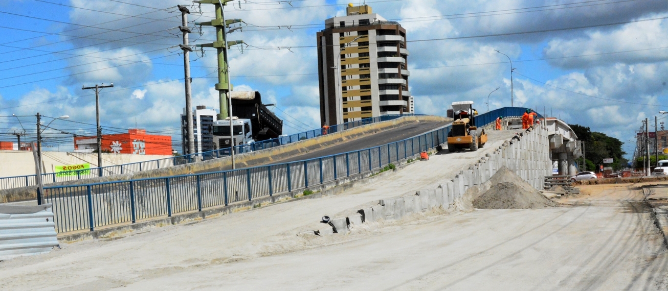 SMT aguarda autorização do DNIT para interdição em viaduto Francisco Pinto