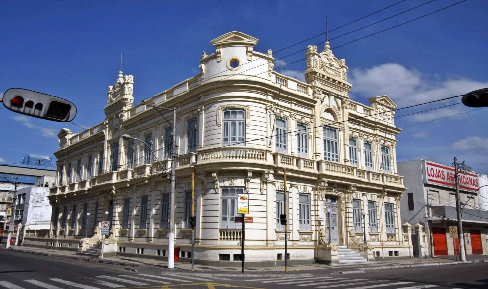 Prefeitura de Feira de Santana apura supostas irregularidades na Secretaria Municipal de Saúde