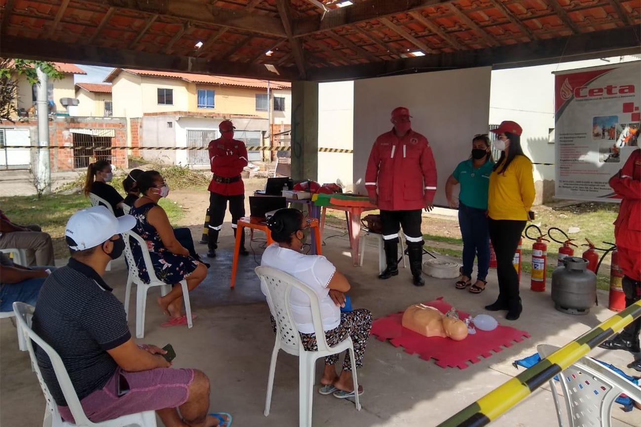 Moradores do Alto do Rosário serão os próximos a receber treinamento de combate a incêndio 