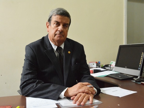 Após exposição em foto, prefeito Colbert Martins deve ser indenizado em R$ 200 mil   