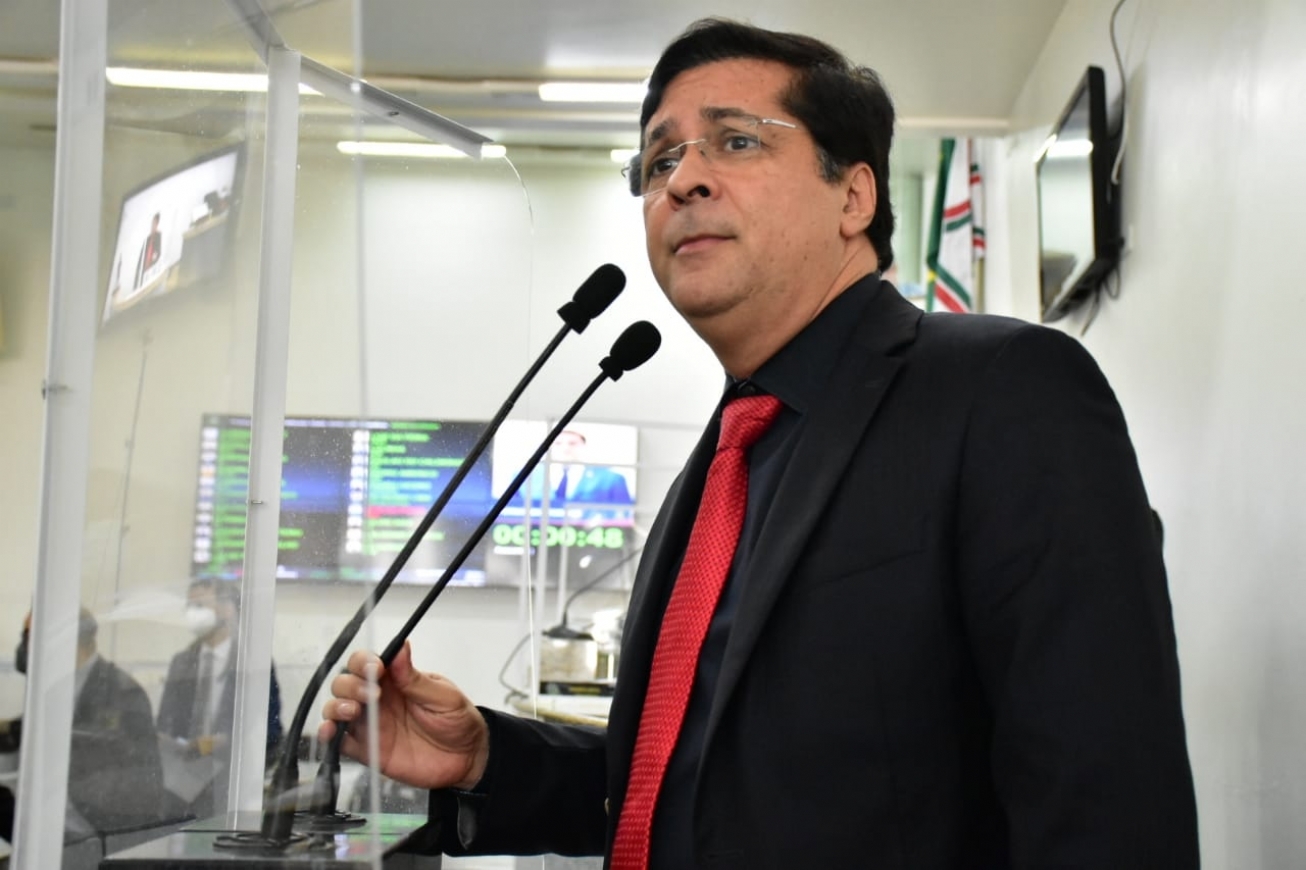 Vacinação alcançou pessoas com 21 anos, mas há pessoas com 28 que ainda não conseguiram ser vacinadas, diz Torres