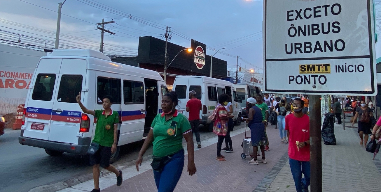 Procuradoria do Município busca adoção de medidas contra o transporte clandestino, em Feira de Santana