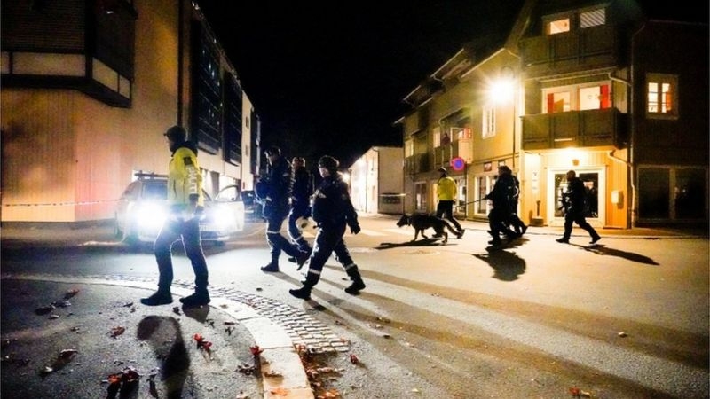 Armado com arco e flecha, homem mata 5 pessoas na Noruega; motivação não foi esclarecida
