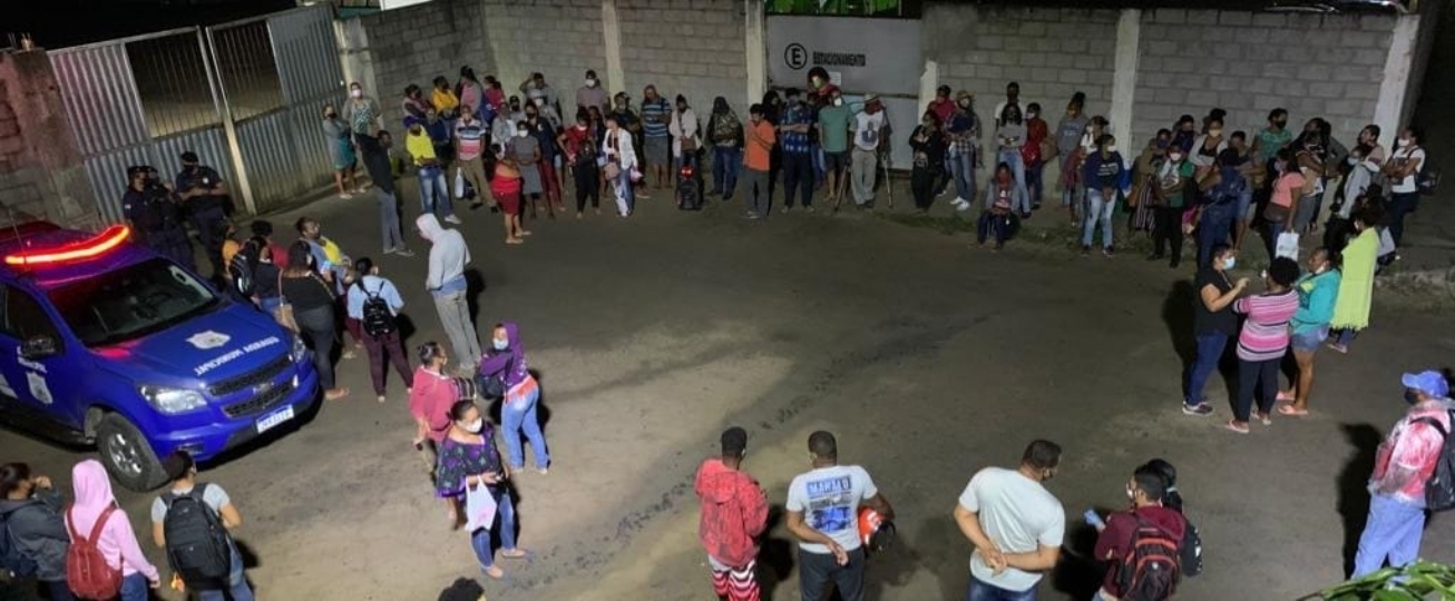 Justiça ordenou fim de protesto na garagem da Rosa, mas manifestantes dormiram na porta da empresa