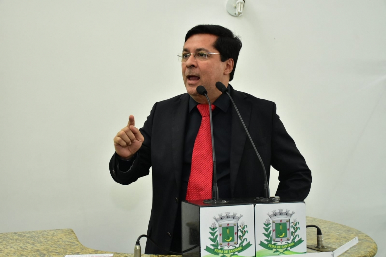 Prefeito deve ser impeachmado por suposto pagamento indevido a parlamentar, defende presidente da Câmara