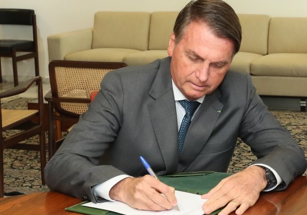 Documentos contradizem depoimento de Jair Bolsonaro sobre troca de comando da PF em Pernambuco
