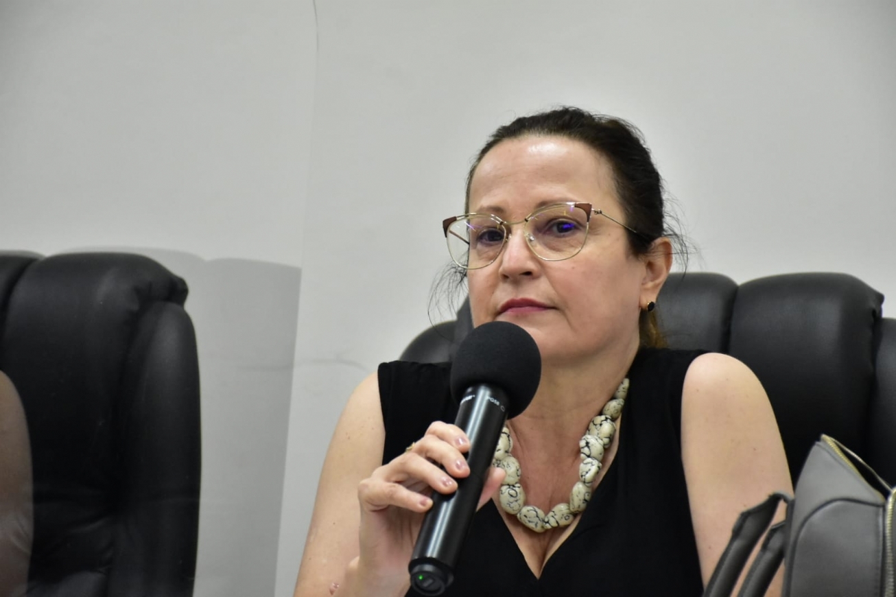 Médicos da UPA da Queimadinha são contratados por empresa de São Paulo, e não diretamente pela Insaude