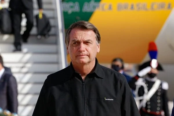 Petrobras anuncia novo reajuste em 20 dias, afirma Bolsonaro