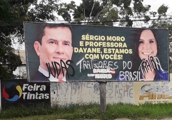 Deputada comenta sobre outdoor vandalizado em Feira de Santana: Estão com medo da vitória de Moro