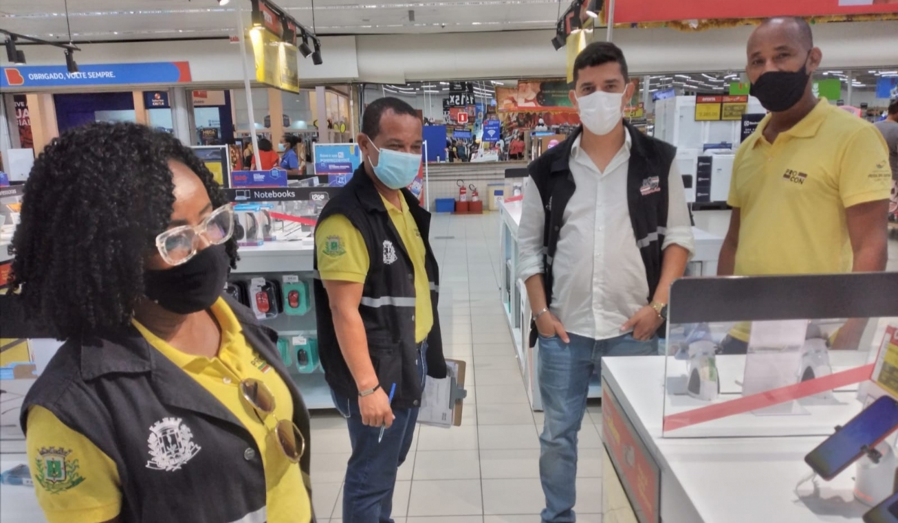 Operação Natalina já notificou 30 empresas, em Feira de Santana