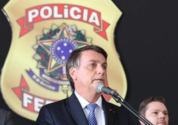 Bolsonaro não presta depoimento à PF após AGU apresentar recurso; Moraes não reconhece agravo