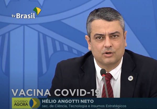 Governo avalia indicar médico pró-cloroquina à Anvisa