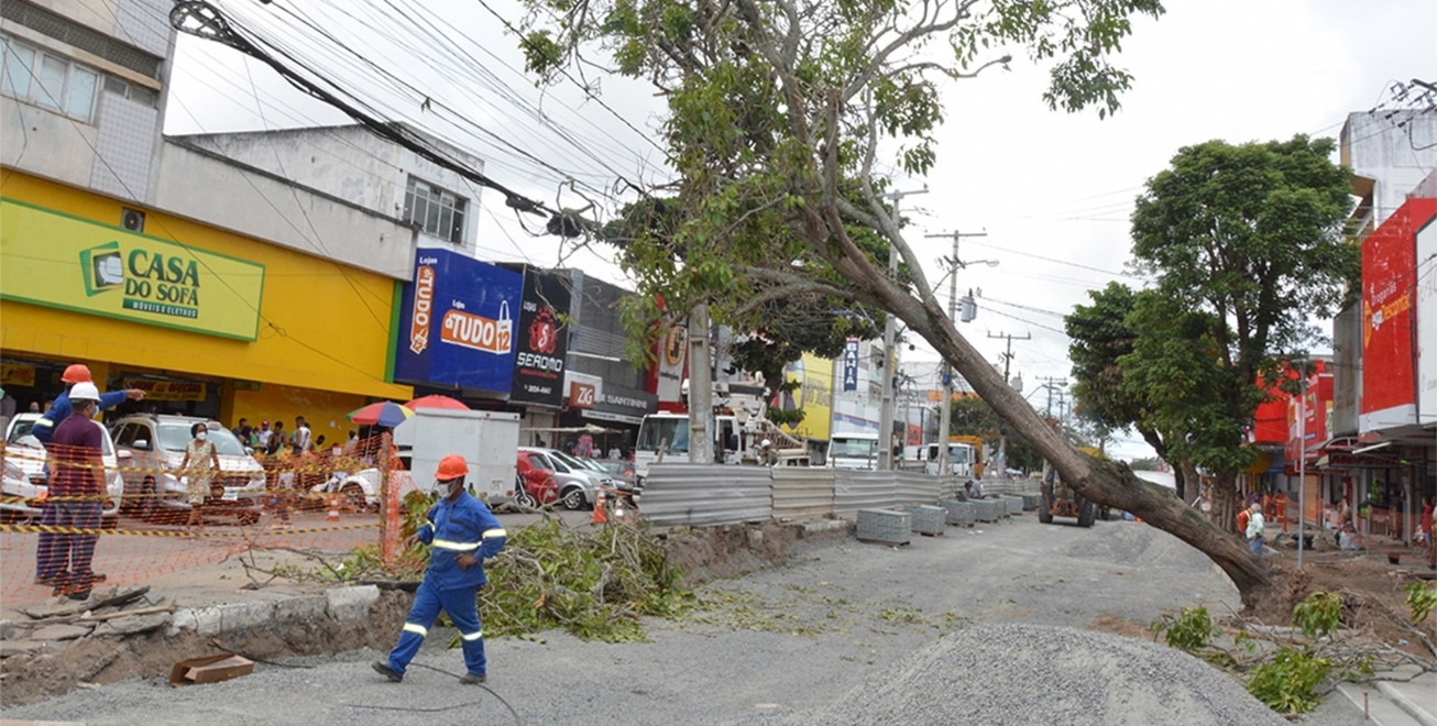 Vias da Rua Marechal Deodoro estão interditadas, nesta quinta-feira (10)
