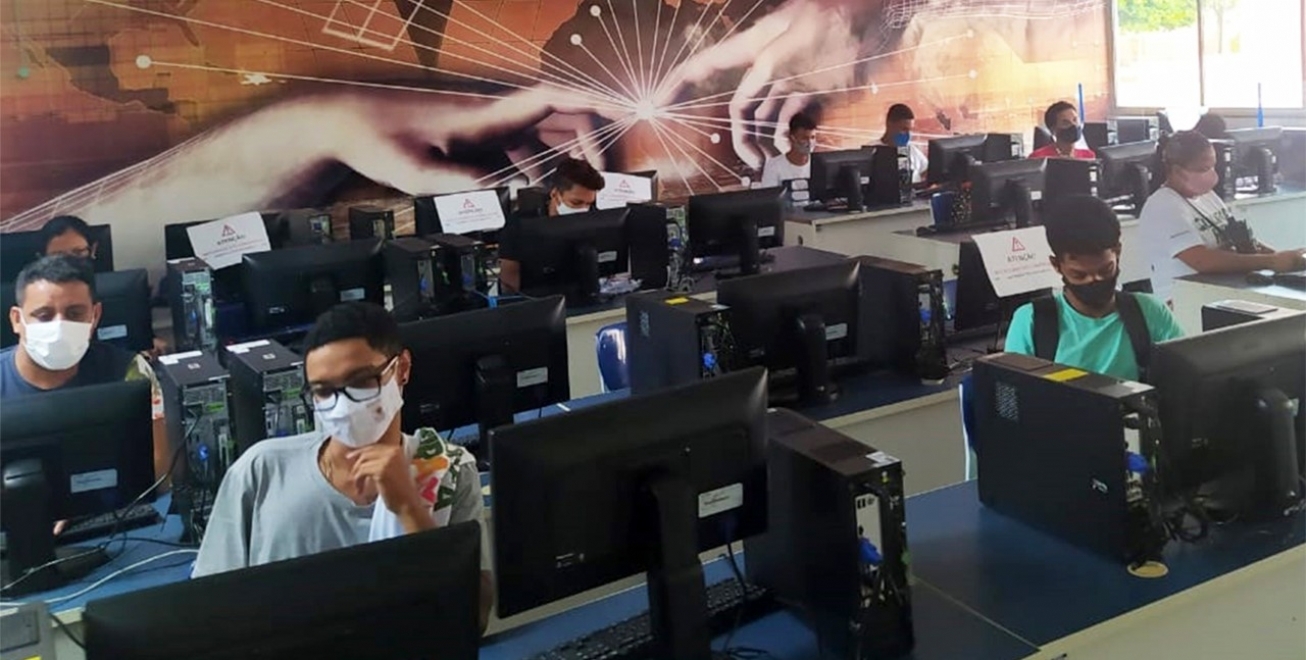 Qualifica Feira oferta capacitação sobre sistema web e aplicativos