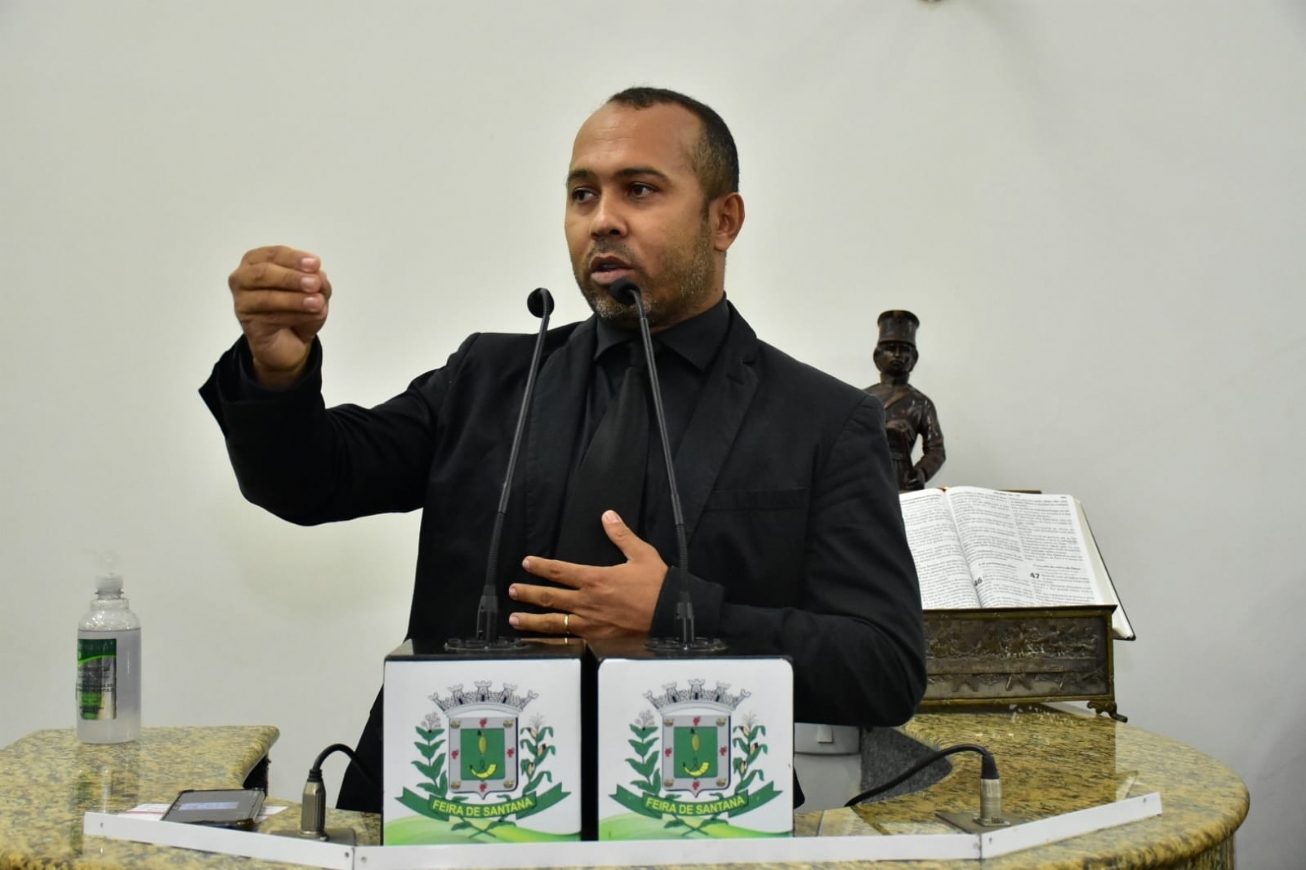 Guarda municipal da Prefeitura ameaçou dar tiro em vereador, diz Emerson Minho