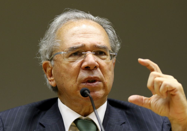 Paulo Guedes está infectado com coronavírus, diz Ministério da Economia