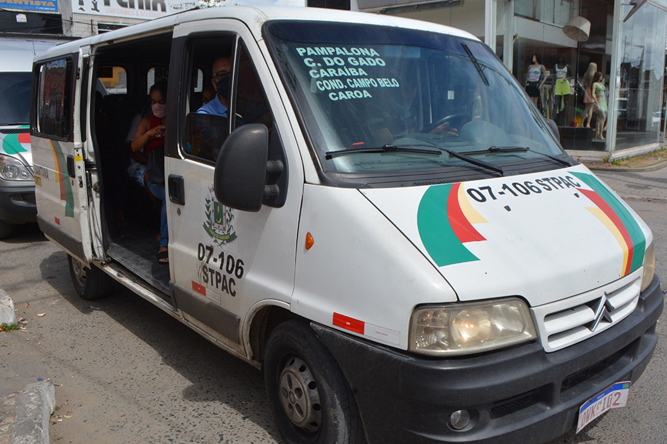 Prefeitura de Feira flexibiliza critérios dos veículos do transporte alternativo e complementar