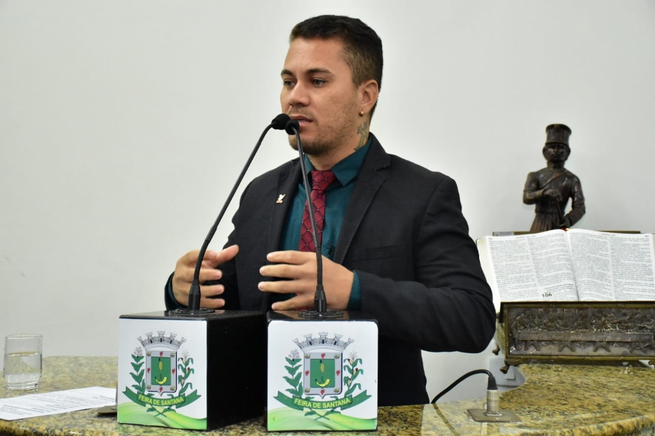 Vereador cobra cumprimento da promessa do prefeito sobre reforma de casas da zona rural