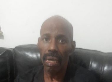 Holyfield está internado e já iniciou tratamento com medicamentos, revela filha de ex-boxeador