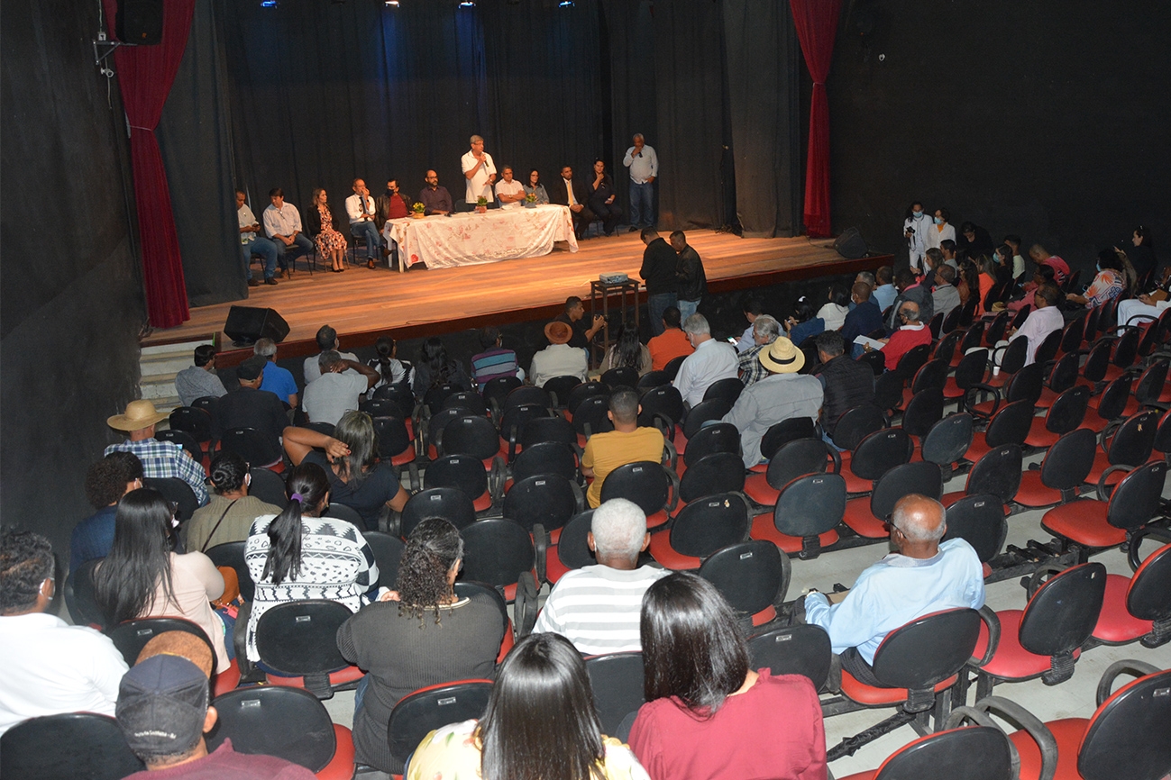 Homens e mulheres do campo ganham programa de qualificação rural, em FSA