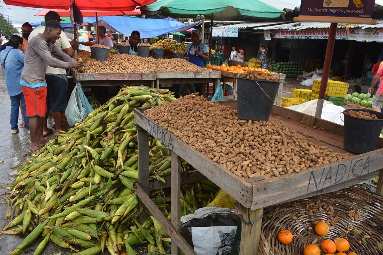 Centro de Abastecimento abre em horário normal, nesta quinta-feira