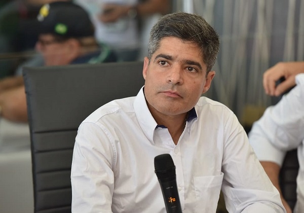 ACM Neto acusa o PT de sucatear empresas públicas