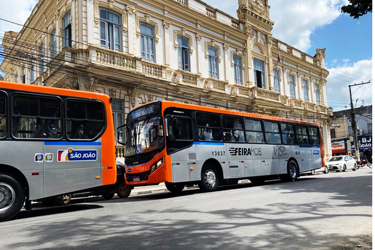 Prefeito de Feira de Santana anuncia aumento da frota de ônibus e operações dos terminais da Noide e Pampalona