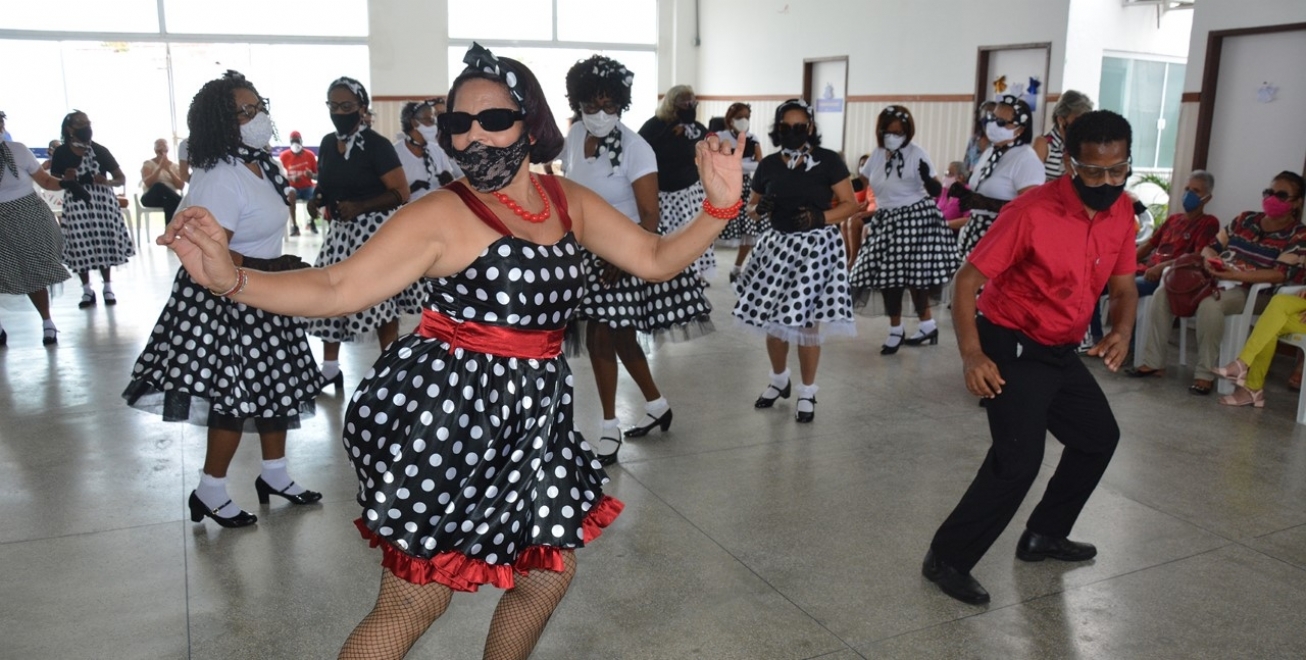 Sábado tem samba de roda raiz com as idosas do Centro de Convivência no Mercado de Arte