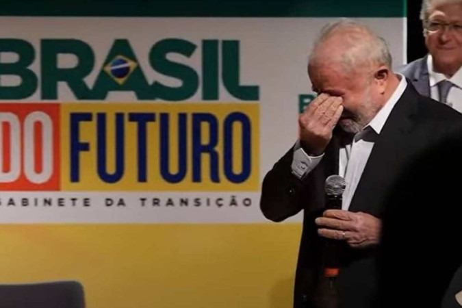 Em discurso para a base aliada, Lula chora, ao falar que combater a fome é a missão de sua vida