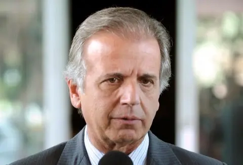 Futuro ministro da Defesa acerta troca no Exército e na Marinha, antes da posse de Lula