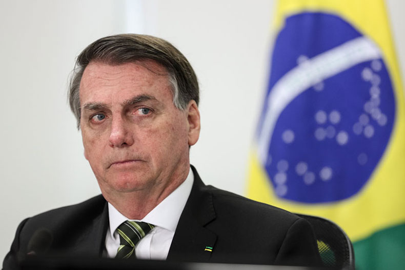 Bolsonaro gastou ao menos R$ 27,6 milhões no cartão corporativo, R$ 13,6 milhões só em hospedagem