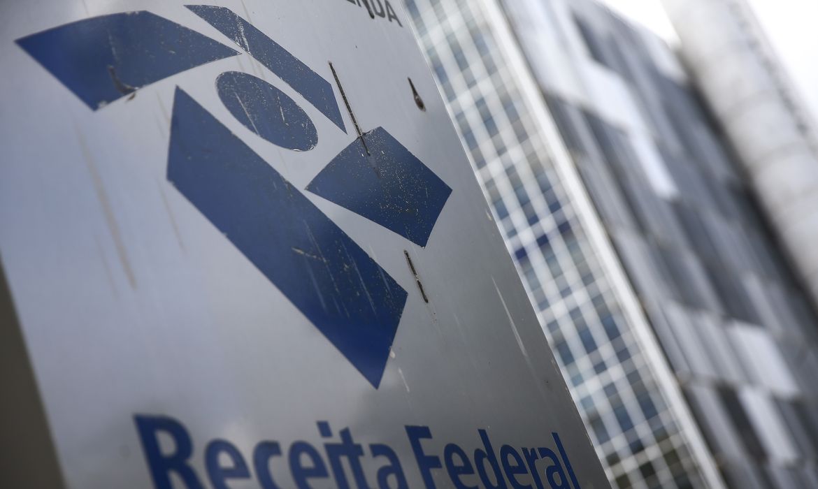 Governo Bolsonaro não tentou regularizar entrada de joias, diz Receita Federal
