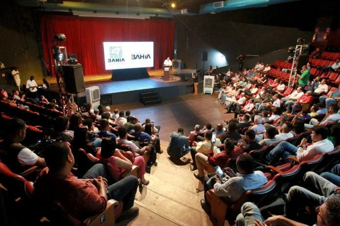 Em ação de interiorização, Geraldo Júnior apresenta Bahia Sem Fome em Feira de Santana