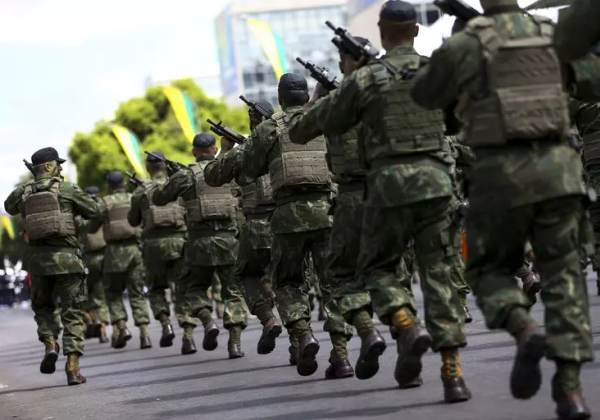 Exército gastou verba destinada à Covid-19 com picanha, filé-mignon e salgados de coquetel, diz TCU