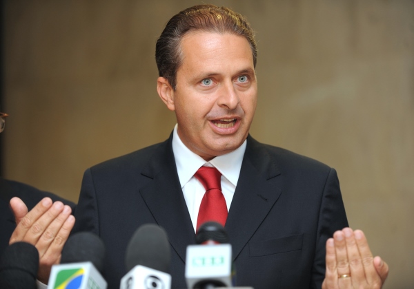 Ministério Público afirma que Eduardo Campos recebia propina em conta na Suíça