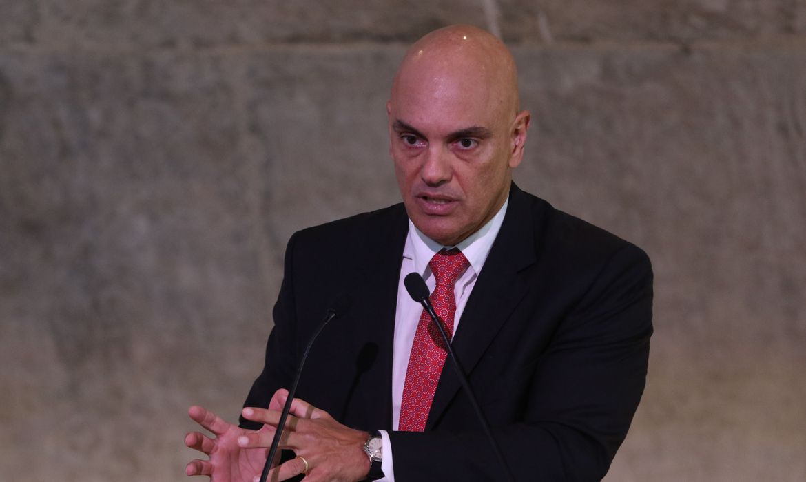 Alexandre de Moraes abre inquérito contra dirigentes do Google e do Telegram