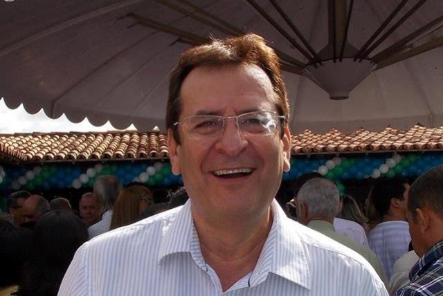 Morre aos 68 anos Evaldo Martins, irmão do prefeito de Feira, Colbert Martins