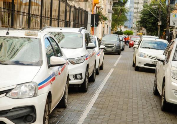Governo Bolsonaro pagou R$ 2 bi indevidamente a caminhoneiros e taxistas, aponta CGU