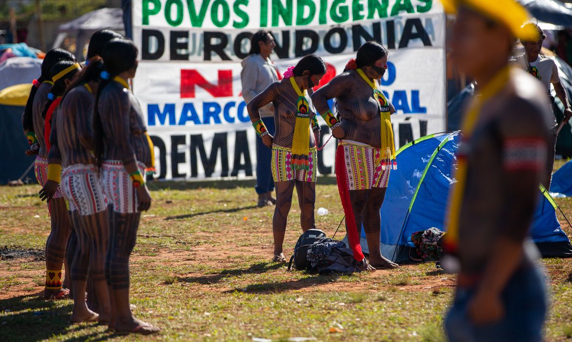 STF retoma julgamento de marco temporal com indígenas no plenário