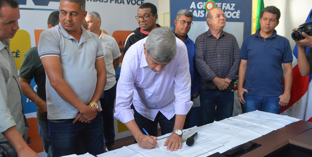 Colbert autoriza ordem de serviço para obras de quatro escolas municipais