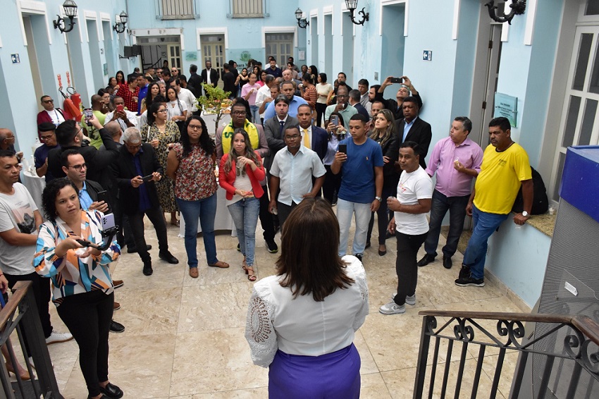 'Objetivo é ajudar e compartilhar', diz Eremita, na abertura do novo semestre na Câmara
